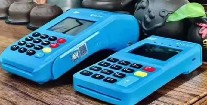 小的刷卡机怎么用